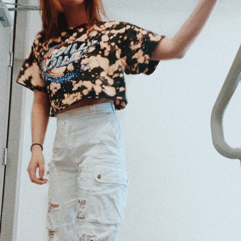 Acid Wash Dilly Dilly Cropped Tee